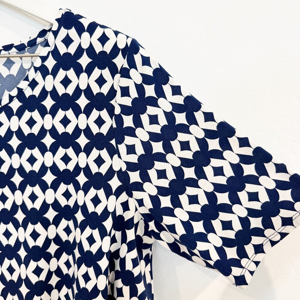 Chico’s The Ultimate Tee Tonga Geometric Blouse Top Classic Boho Casual Large - Picture 2 of 6